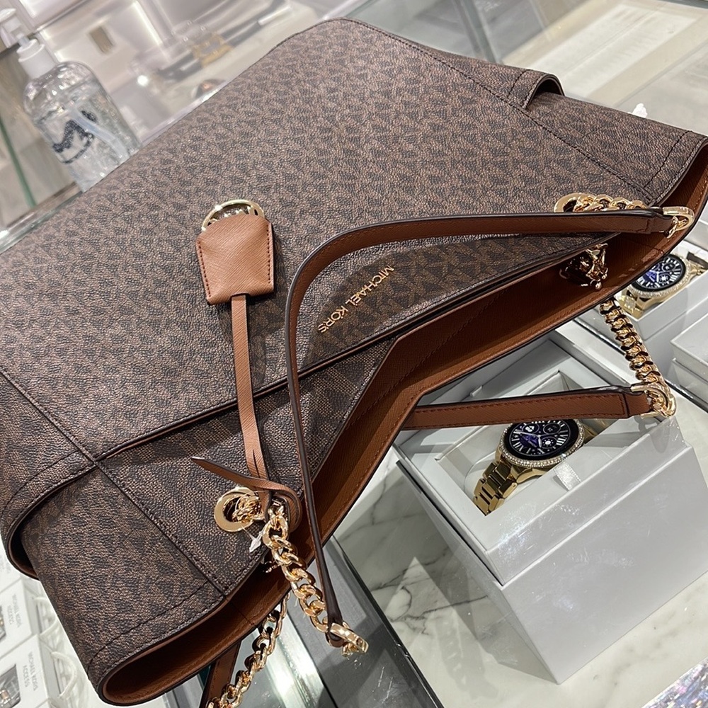 Michael Kors Jet Set Travel Large Chained Tote Shoulder Bag MK Brown 
NWT - Picture 16 of 16